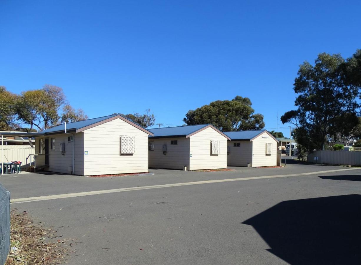 Moonta Bay Cabins Port Moonta Exterior foto