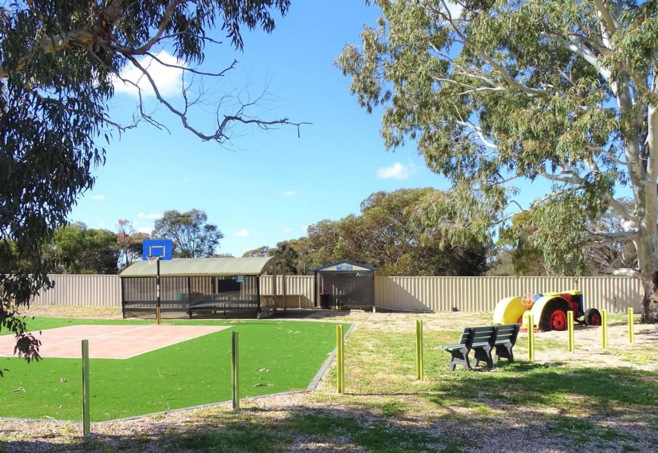 Moonta Bay Cabins Port Moonta Exterior foto