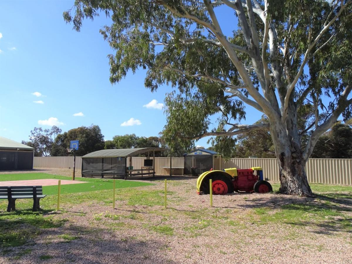 Moonta Bay Cabins Port Moonta Exterior foto
