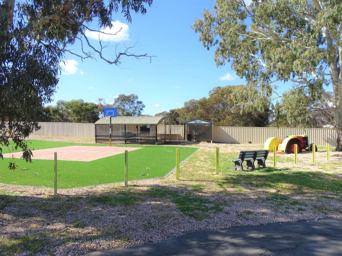 Moonta Bay Cabins Port Moonta Exterior foto
